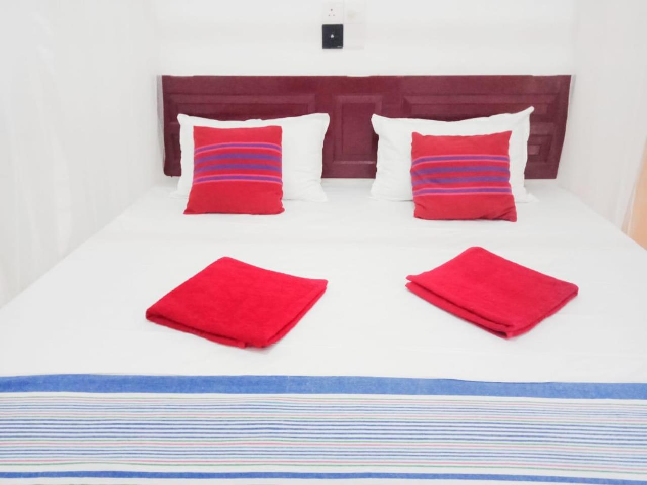 Arachchi Guest House Mirissa Exterior photo
